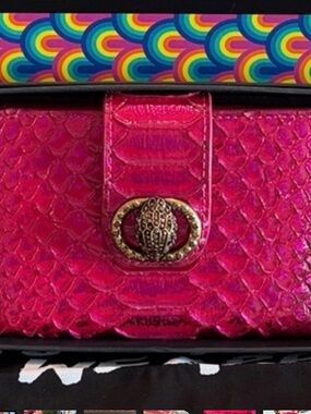 Pink Textured Wallet with Decorative Brass Clasp